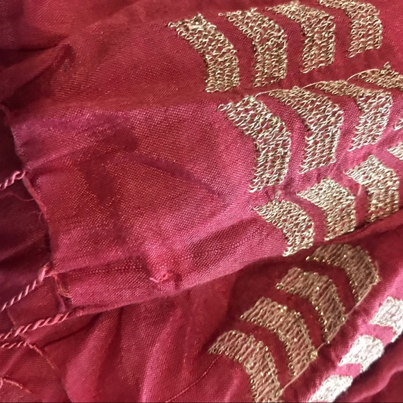 Juicy couture embroidered silk scarf 🧣 - Picture 4 of 6